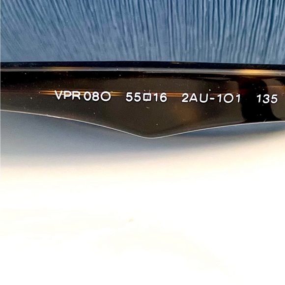 Authentic Prada women’s eyeglasses. - Picture 8 of 8